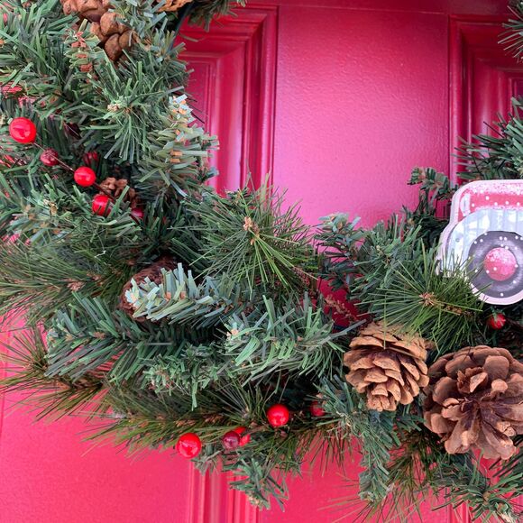 Red Truck Christmas Wreath: Farmhouse Pinecone Berry Door Decor - Picture 7 of 10